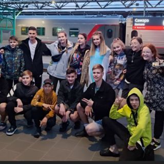 Лазурный артек форма зимняя. Крым ялта артек. Артек 2021. Артек фильм 2022. Артек лазурный форма.